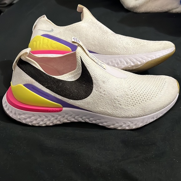 Nike sneakers - Picture 5 of 11